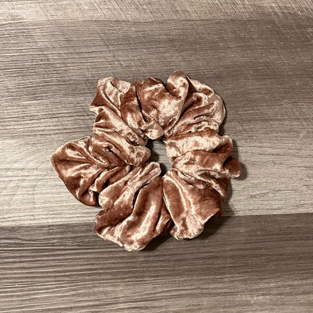 Oversized Velvet Scrunchie
